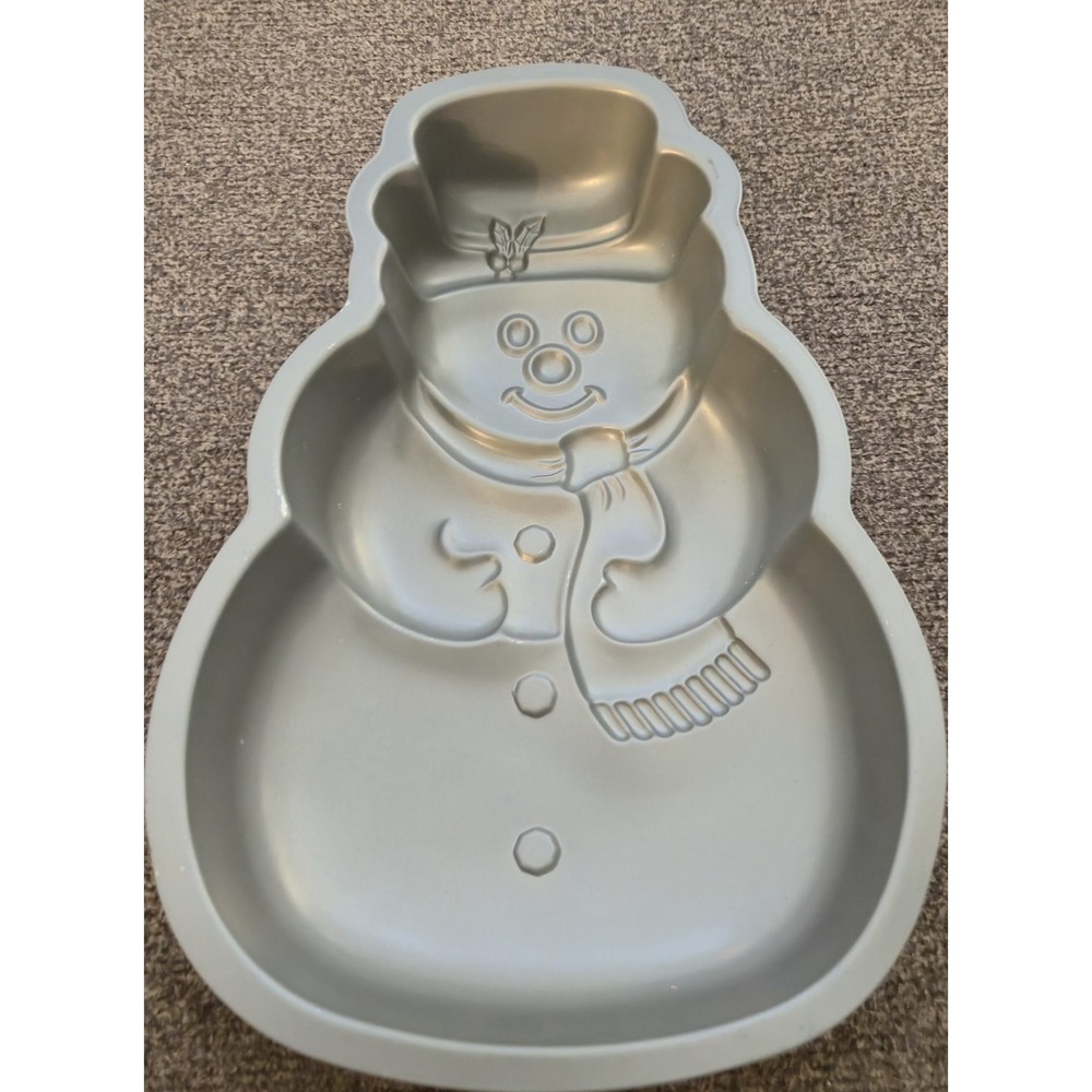 Vintage 1989 Wilton Merry Snowman Cake Pan 2105-803 Silver Aluminum Holiday
